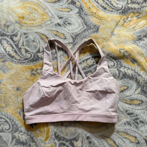 Lululemon free to be serene c/d cup size 6  strawberry milkshake